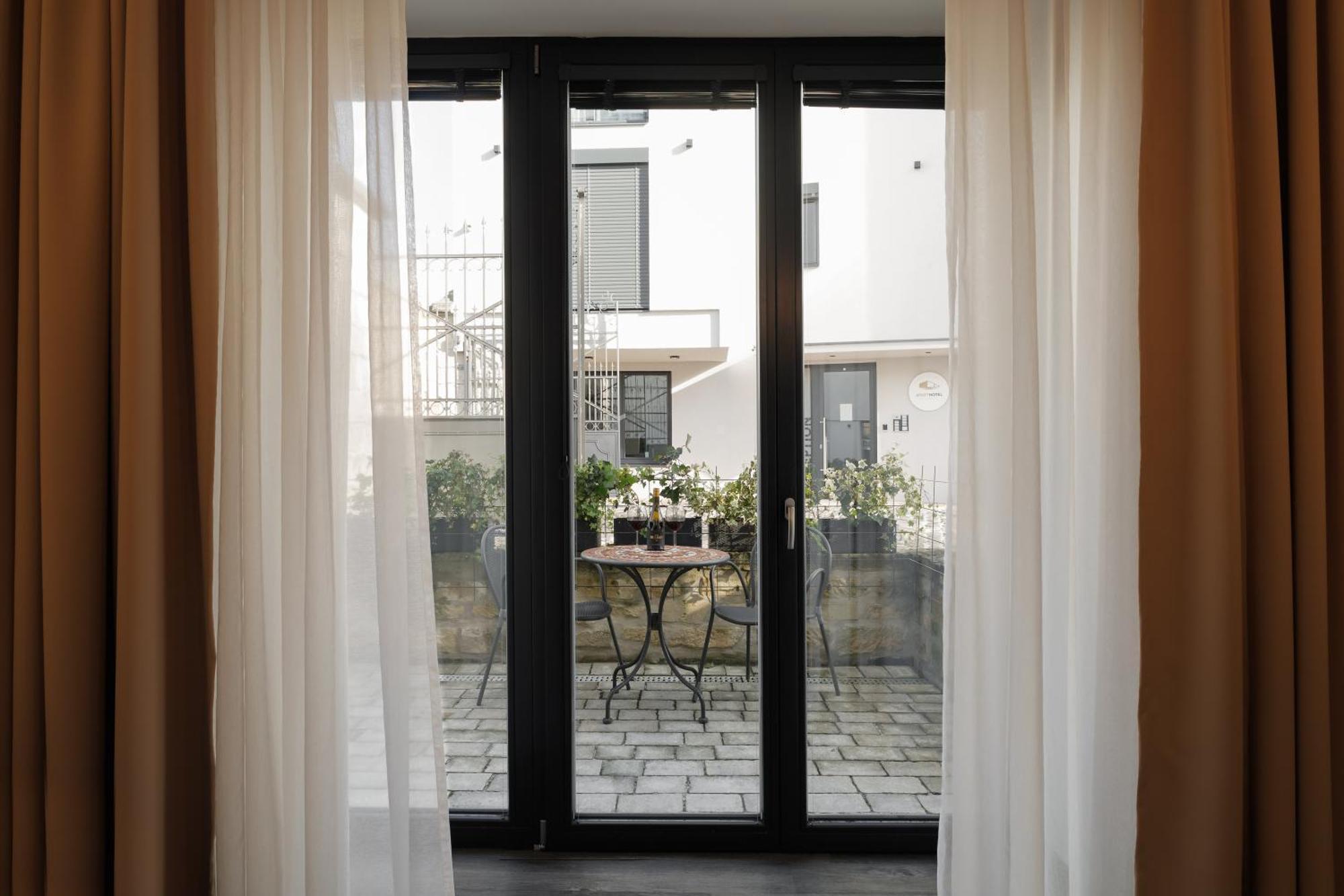 River Apartments 马达伯乐斯拉夫 外观 照片