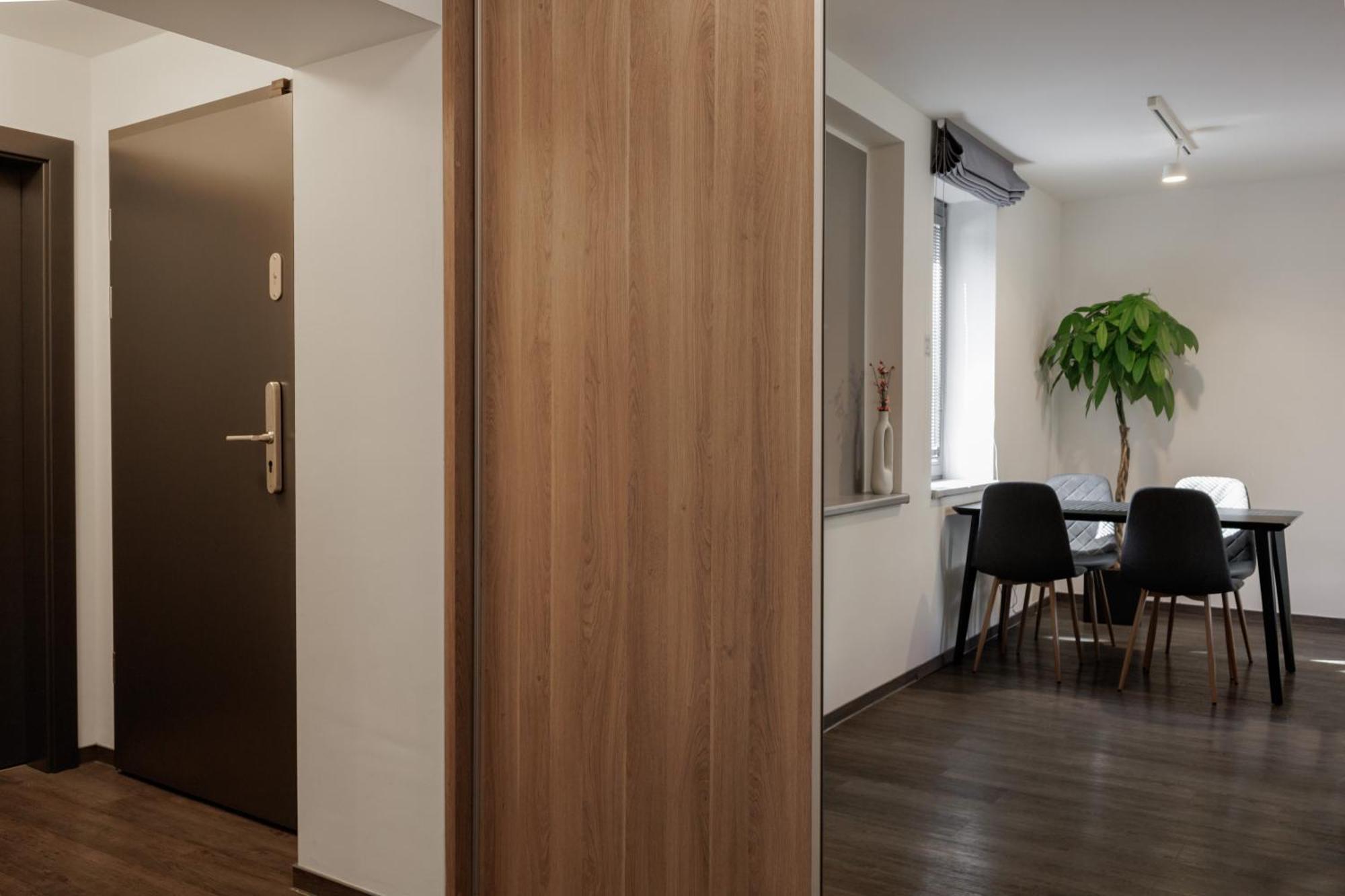 River Apartments 马达伯乐斯拉夫 外观 照片