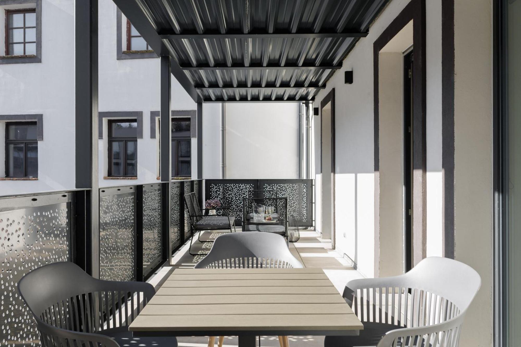 River Apartments 马达伯乐斯拉夫 外观 照片
